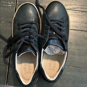 Naturalizer Black Leather Casual Shoes